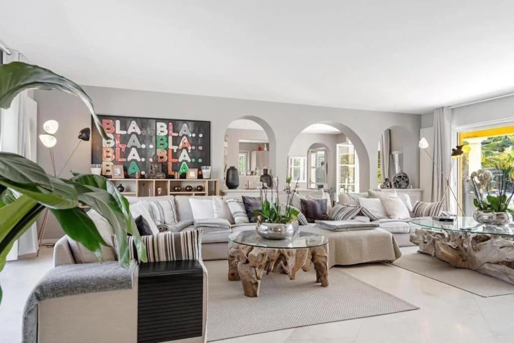 Grande Villa St-Tropez Area Avec Piscine Chauffee Gassin Eksteriør billede